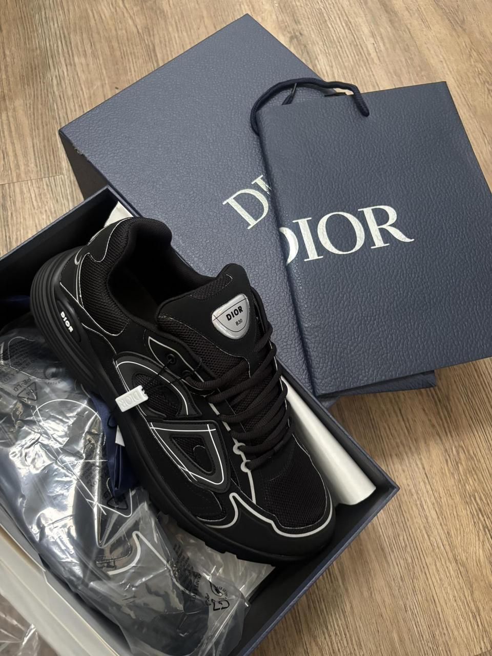 Dior B30 Black